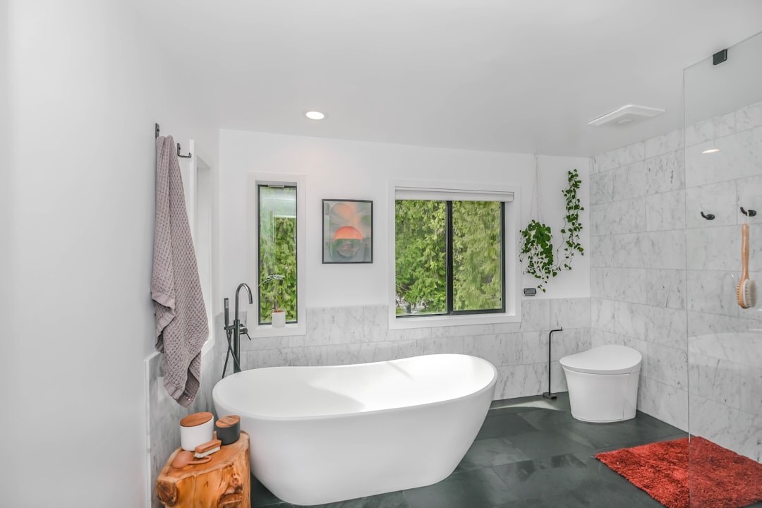 celebrity bathroom style