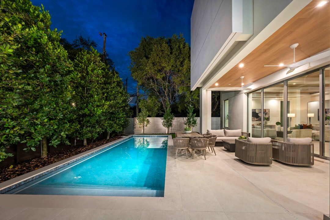 luxury celebrity garden